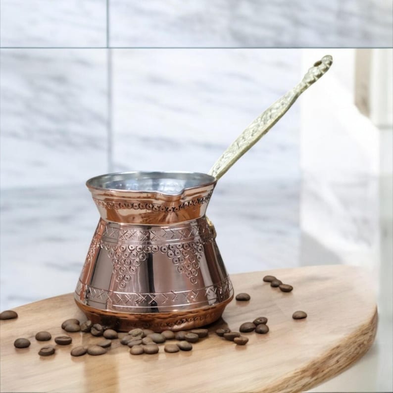 Tradisjonelle kaffekanner, gresk-arabisk kaffetrakter, hamret kobberkaffekanne, komfyrtoppkaffetrakter med messinghåndtak, 450 ml kapasitet